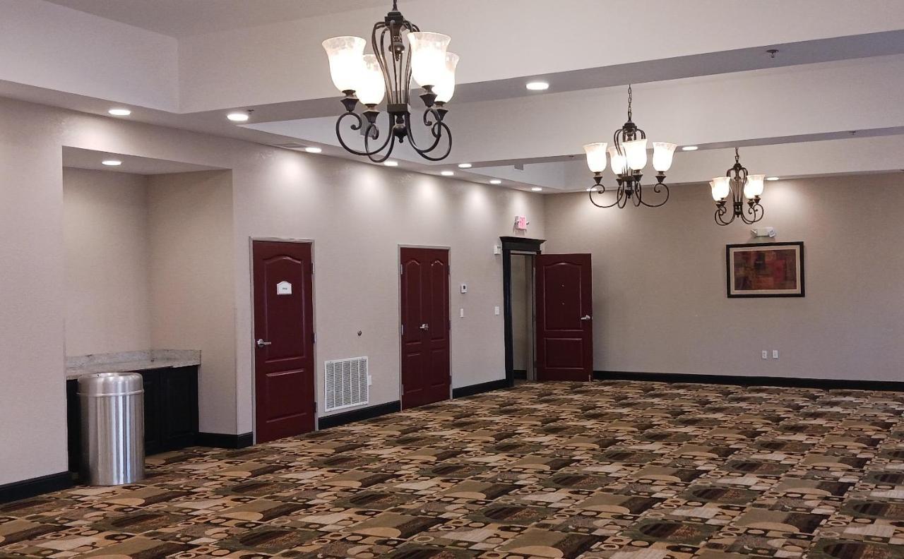 Red Roof Inn & Suites Лонгвью Экстерьер фото