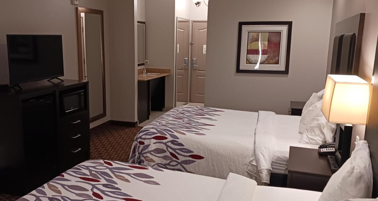 Red Roof Inn & Suites Лонгвью Экстерьер фото